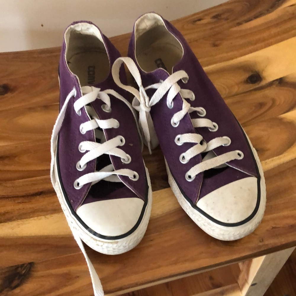 Women’s size 7 purple Converse